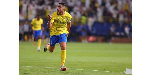 CRISTIANO RONALDO bude na kurtu vždy silným reprezentantem